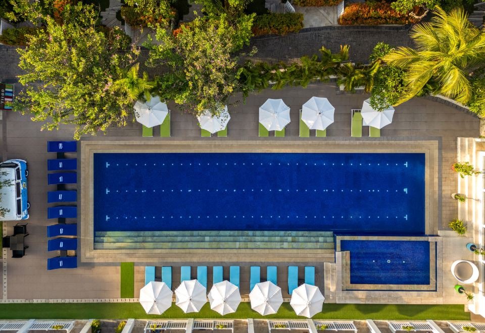 هتل مانتیگو ریزورت سمینیاک